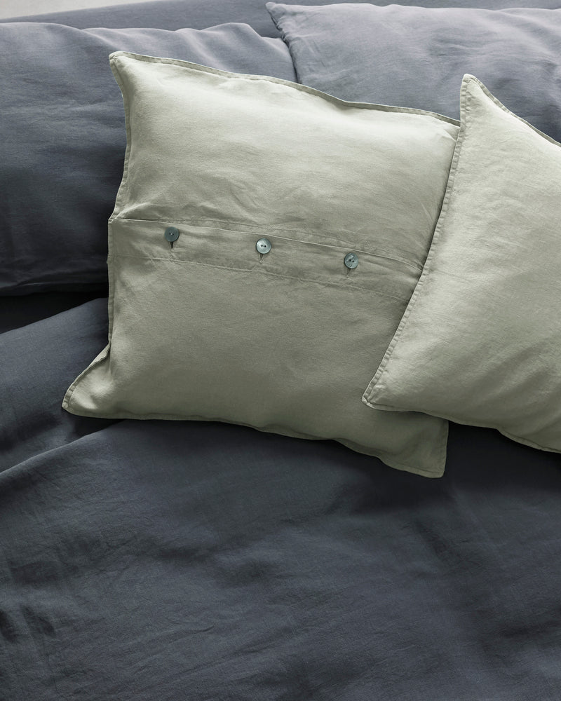 Rem Cushions Set